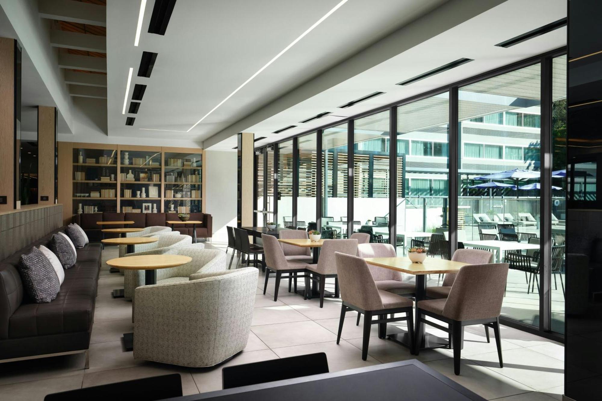 Ac 호텔 바이 메리어트 플레젠튼 플레즌턴 외부 사진